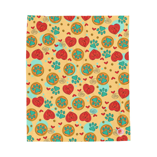 Bearific Lovely Paw Print Plush Blanket