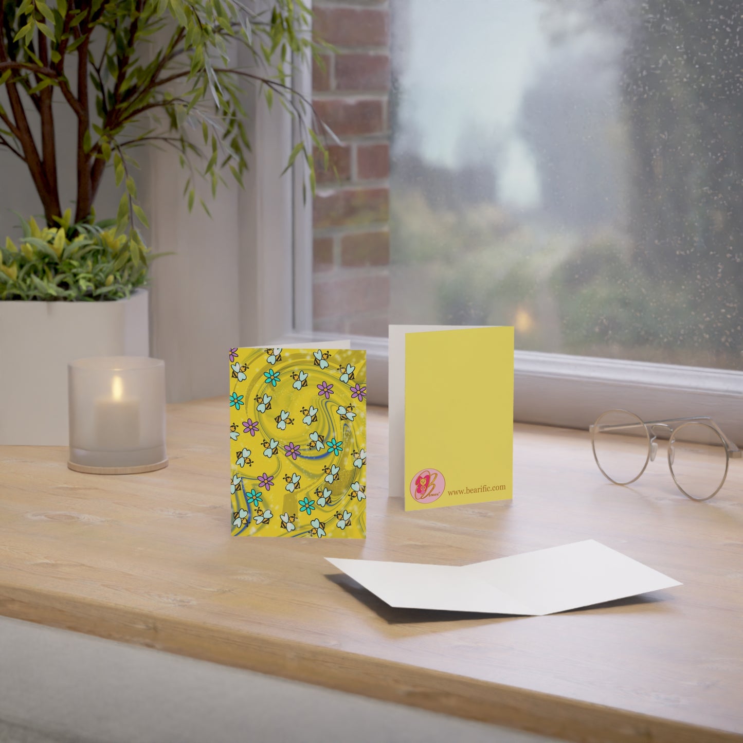 Bearific Bee Happy Greeting Cards